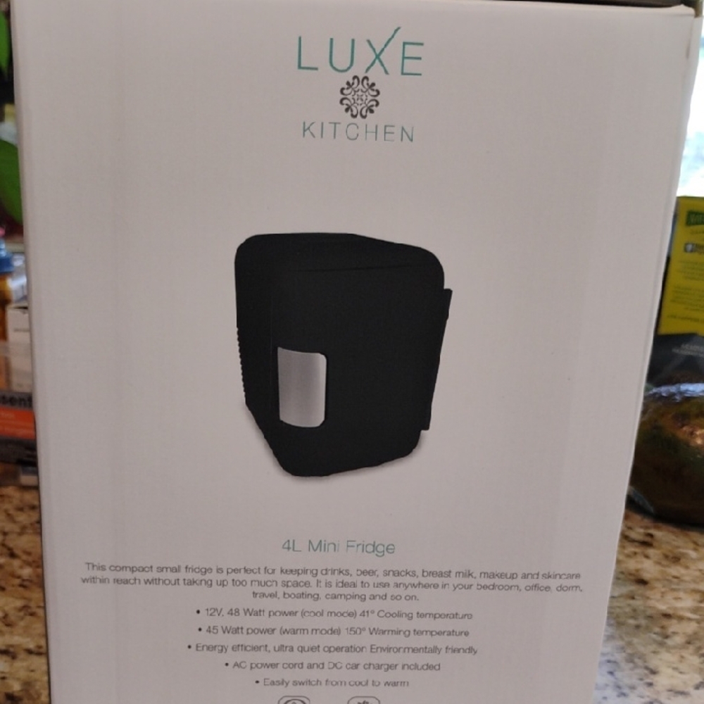 Luxe Kitchen 4L Mini Fridge - Black